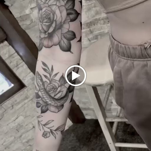 Tattoo Shop «Lark Tattoo», reviews and photos, 1610 Old Country Rd, Westbury, NY 11590, USA