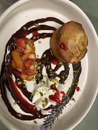 Photo n°61 de Le Jardin Des Lys à Puycelsi ()