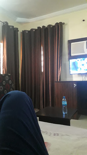 Decency Guest Inn, Abdulahi Fodio Rd, Mamarun Nufawa, Sokoto, Nigeria, Park, state Sokoto