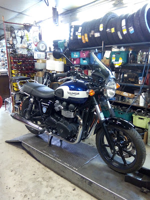 Jr Motos à Épône