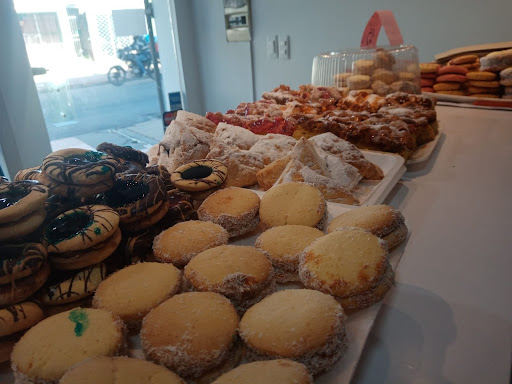 AF1QipML8mvXuf7PhW8JBdUdg U 9FnKYnOH mh0HYkA