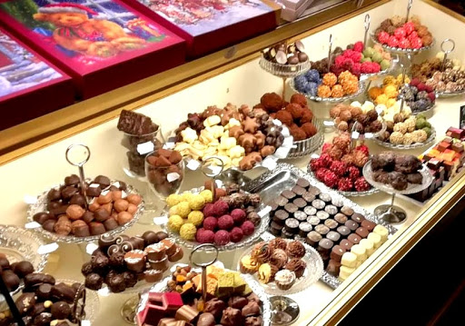 Chocolat Schokoladenfachgeschäft Cafe u Lebensmittel