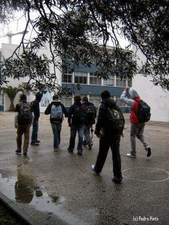 Escola Secundária Raul Proença - Escola