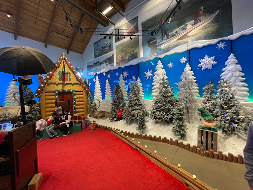 Outdoor Sports Store «Bass Pro Shops», reviews and photos, 7970 Northfield Blvd, Denver, CO 80238, USA