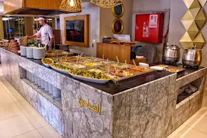 مطاعم الصباحي للمشويات و الماكولات البحريه - الدقي image