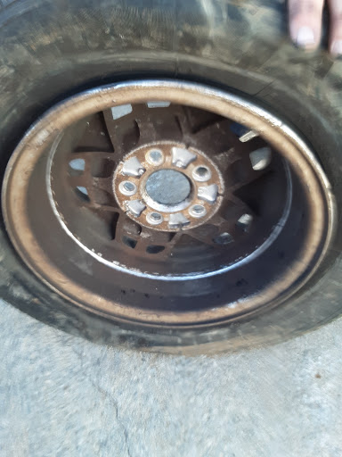 Tire Shop «Robbins Tire & Auto», reviews and photos, 225 N Washington Ave, Greenville, SC 29611, USA