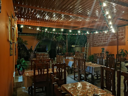 Camara de Cenadores (Chalupas Doña Nati) - Ayuntamiento No. 9, Col. Centro, 74730 Chiautla de Tapia, Pue., Mexico