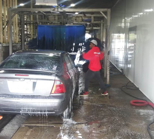 Fast Splash Car Wash en Lincoln Park