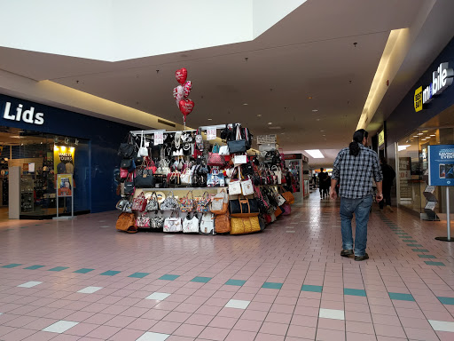 Shopping Mall «The Marketplace Mall», reviews and photos, 1 Miracle Mile Dr, Rochester, NY 14623, USA