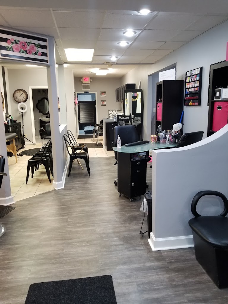 Madame Butterfly Styling Studio 44124