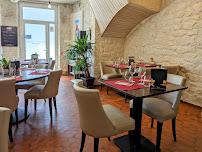 Atmosphère du Restaurant Auberge de la Poterne à Brienon-sur-Armançon - n°1