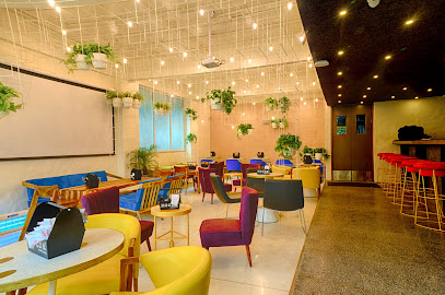 Cafe Mocha - 10, Vasantbaug society, Gulbai Tekra Rd, opp. IDBI Bank, Navrangpura, Ahmedabad, Gujarat 380006, India