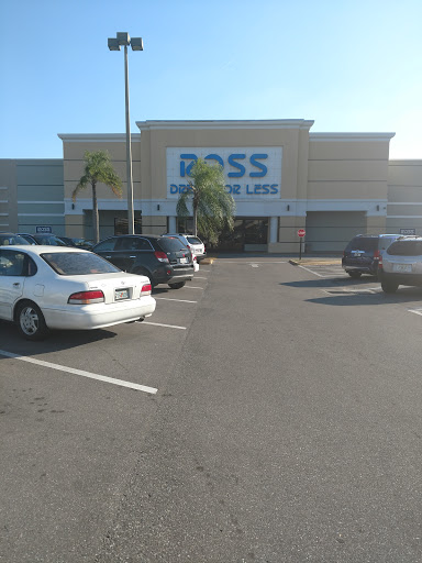 Clothing Store «Ross Dress for Less», reviews and photos, 835 Cortez Rd W, Bradenton, FL 34207, USA