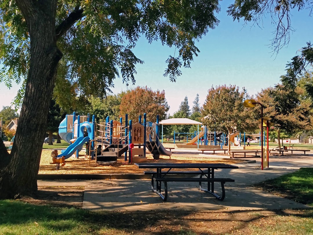 Shelfield Park