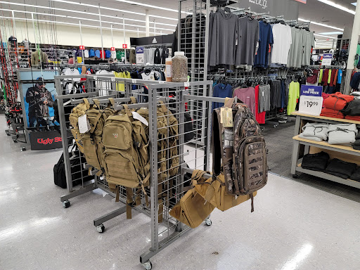 Sporting Goods Store «Academy Sports + Outdoors», reviews and photos, 1101 W Arbrook Blvd, Arlington, TX 76015, USA