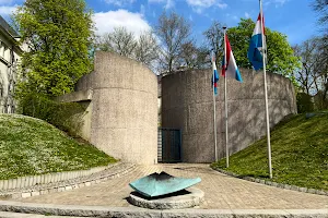 Monument National de la Solidarité Luxembourgeoise image