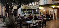 Atmosphère du Restaurant Les Têtes d'Ail à Toulon - n°5