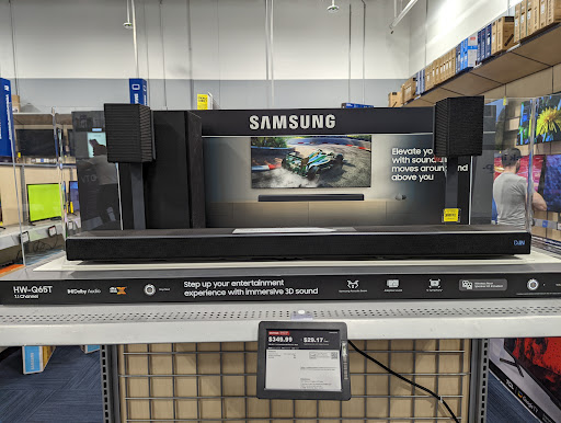 Electronics Store «Best Buy», reviews and photos, 33 Orchard Hill Park Dr, Leominster, MA 01453, USA