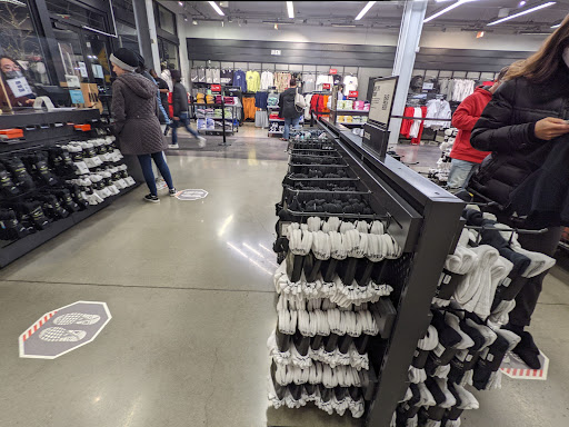 Outlet Mall «The Outlets at Bergen Town Center», reviews and photos, 1 Bergen Town Center, Paramus, NJ 07652, USA