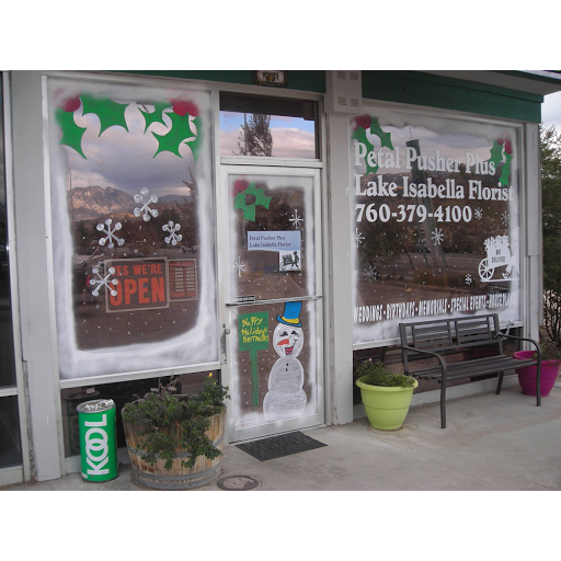 Florist «Petal Pusher Plus Lake Isabella Florist», reviews and photos, 6040 Lake Isabella Blvd a, Lake Isabella, CA 93240, USA