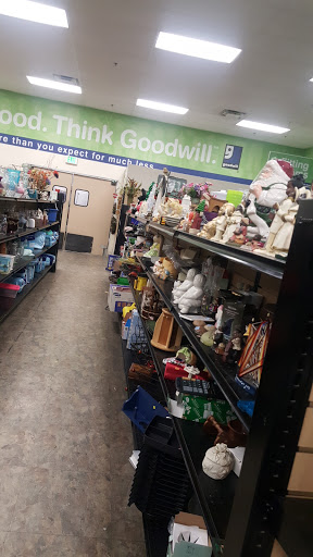 Thrift Store «Goodwill Store & Donation Center», reviews and photos, 727 W Redondo Beach Blvd, Gardena, CA 90247, USA
