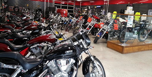 Motorcycle Dealer «Left Coast Powersports», reviews and photos, 5040 Pacific Blvd SW, Albany, OR 97321, USA