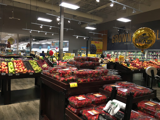 Grocery Store «Metro Market», reviews and photos, 1123 N Van Buren St, Milwaukee, WI 53202, USA