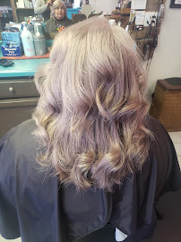 Deanna's Hair Salon - Photo 5 - Car repair in Planada, CA, Merced