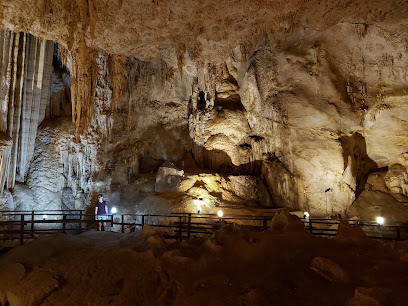 ถ้ำเพชร Phet Cave