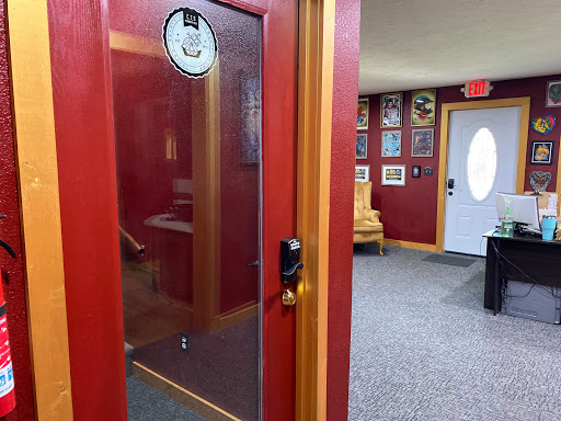 Tattoo Shop «Devine Designs Tattoo Emporium», reviews and photos, 1524 Porter Wagoner Blvd, West Plains, MO 65775, USA