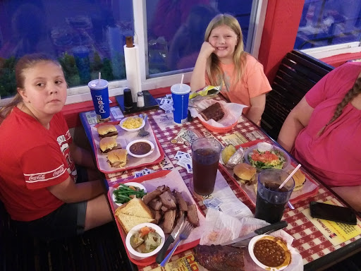 Barbecue Restaurant «Super Smokers BBQ», reviews and photos, 601 Stockell Dr, Eureka, MO 63025, USA