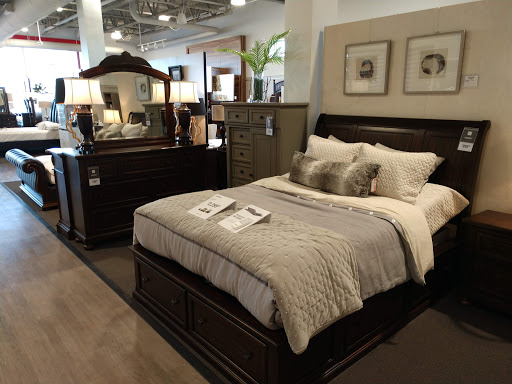 Furniture Store «Value City Furniture», reviews and photos, 2536 N Elston Ave, Chicago, IL 60647, USA