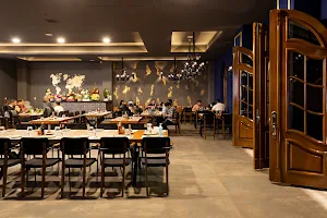 رستوران لنیما image