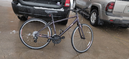 Warehouse «Bike World Warehouse», reviews and photos, 2401 Hickman Rd, Des Moines, IA 50310, USA