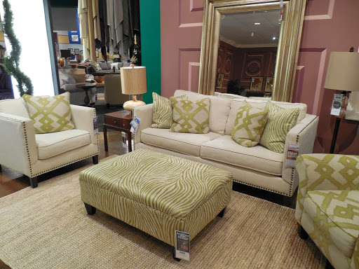 Furniture Store «Haynes Furniture», reviews and photos, 12620 Jefferson Ave, Newport News, VA 23602, USA