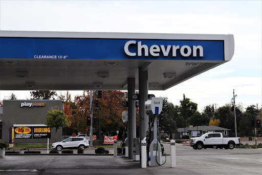Thornton's Chevron en Chico