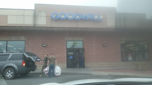 Thrift Store «Goodwill», reviews and photos