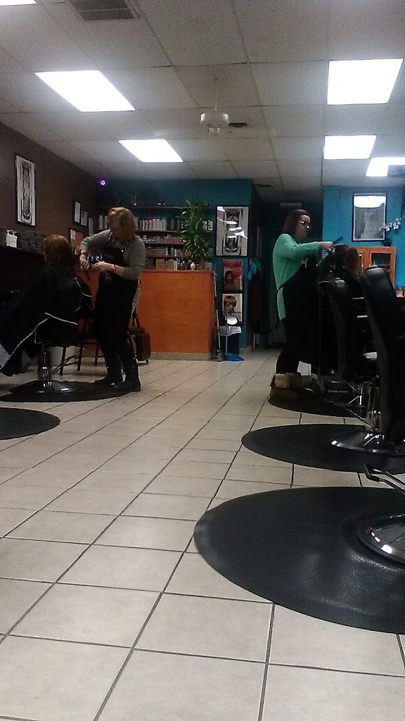 Angela's Hair Salon 01001