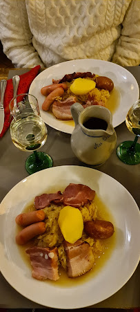 Choucroute d'Alsace du Restaurant de spécialités alsaciennes Au Cruchon à Strasbourg - n°2