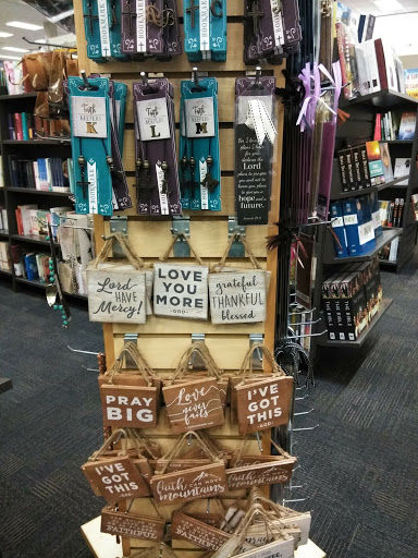 Book Store «Books-A-Million», reviews and photos, 1520 Town Center Dr, Lakeland, FL 33803, USA