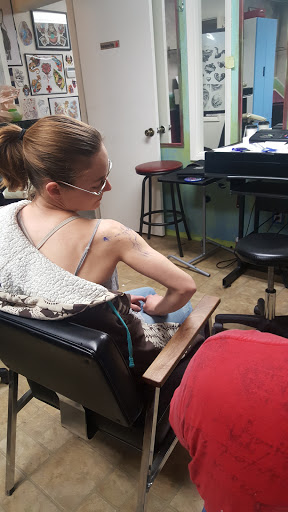 Tattoo Shop «The Clinic Tattoo», reviews and photos, 4181 Wheaton Way #3, Bremerton, WA 98310, USA