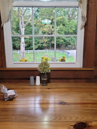 Grocery Store «Natural Bridge General Store», reviews and photos, 593 Wert Faulkner Hwy, Natural Bridge Station, VA 24579, USA