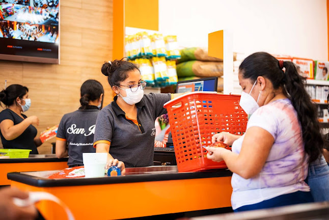 Plásticos y Supermercados San José - Ibarra