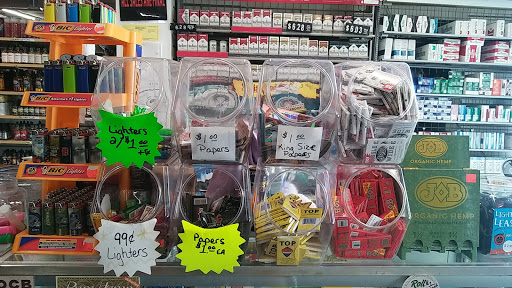 Tobacco Shop «The Smoke Shop of Mt. Morris», reviews and photos, 8005 N Dort Hwy, Mt Morris, MI 48458, USA