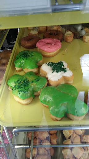 Donut Shop «Station Donuts», reviews and photos, 18316 Imperial Hwy, Yorba Linda, CA 92886, USA