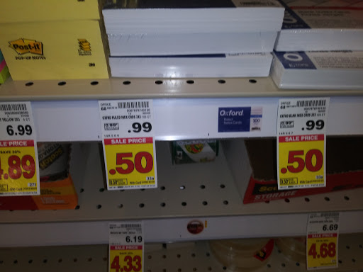 Grocery Store «Kroger», reviews and photos, 41941 Garfield Rd, Charter Twp of Clinton, MI 48038, USA