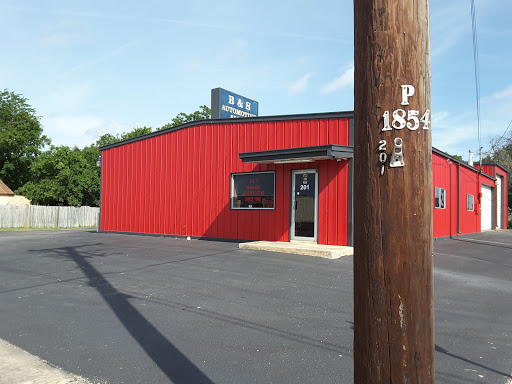 Auto Repair Shop «B & S Automotive», reviews and photos, 201 W Aviation Blvd, Universal City, TX 78148, USA