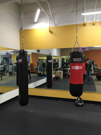 Gym «AnyTime Fitness», reviews and photos, 1477 Fitzgerald Dr, Pinole, CA 94564, USA