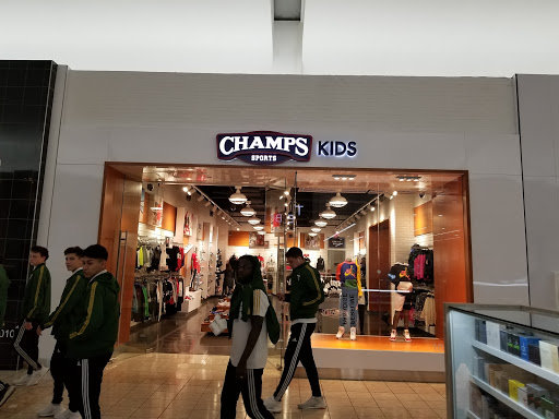 Shoe Store «Champs Sports», reviews and photos, 1030 Southcenter Mall, Tukwila, WA 98188, USA