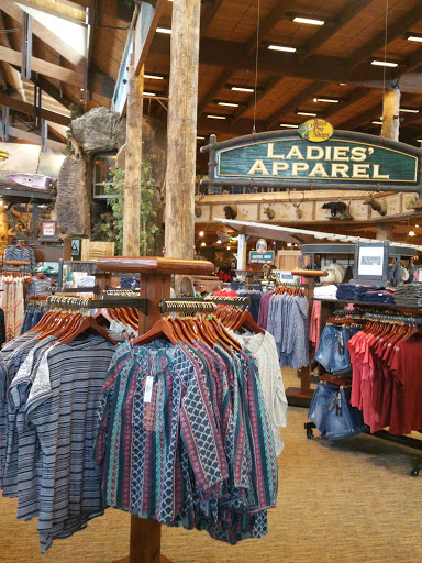 Outdoor Sports Store «Bass Pro Shops», reviews and photos, 7970 Northfield Blvd, Denver, CO 80238, USA